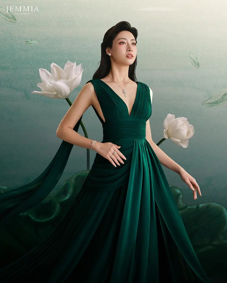 Lotus Essence - 1