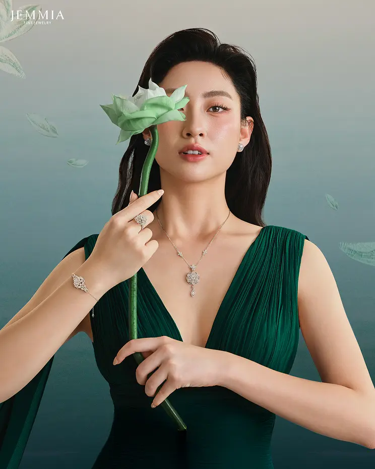 Lotus Essence - 2